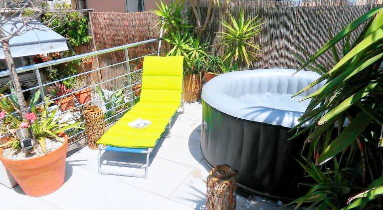 SETE BELLE MAISON DE VILLE 121 m2 A 2 mn DE LA PLAGE AVEC JACUZZI — photo 4