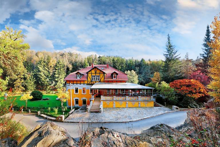 Villa  Großschirma