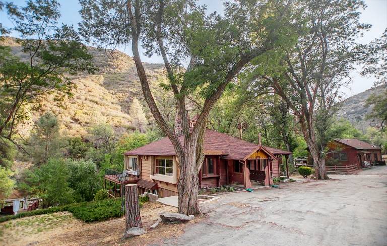 Quiet Mind Lodge, Retreat & Spa Sequoias in Kernville, CA