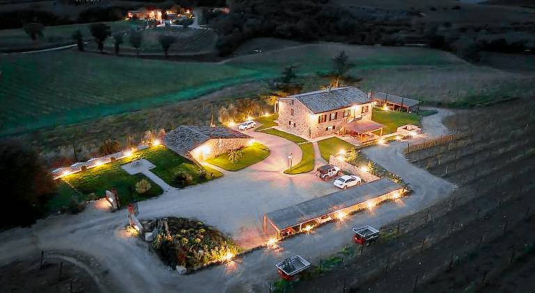 Farm with patio & yard in Montalcino