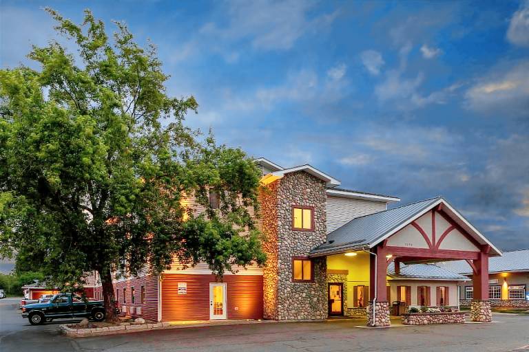 Super 8 By Wyndham Spokane Valley — photo 4