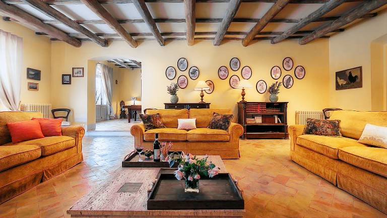 Villa with barbecue, hot tub & private pool | Pool view — photo 3