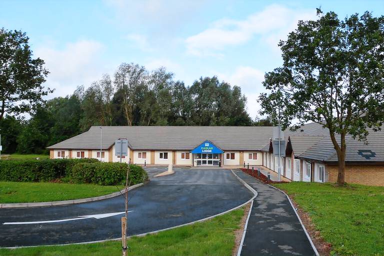 Raglan Lodge