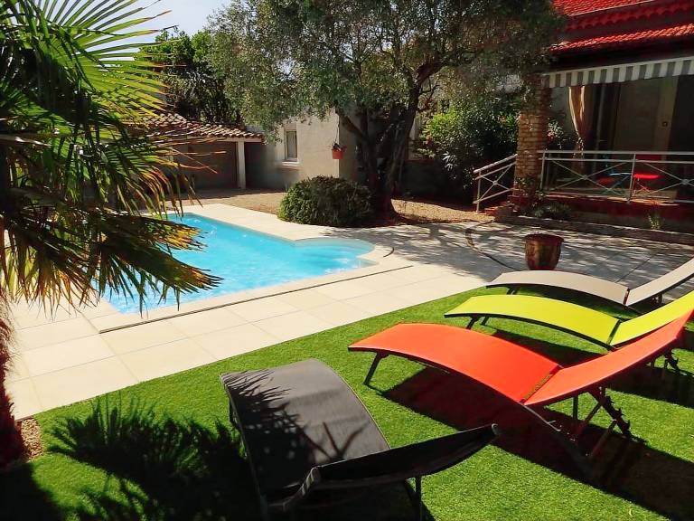Fully equipped nice villa with yard & grill | Pets allowed — photo 3