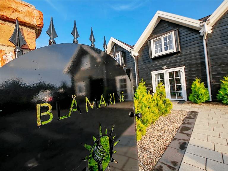 Vacation home with patio, garden & barbecue | Nature view — photo 3