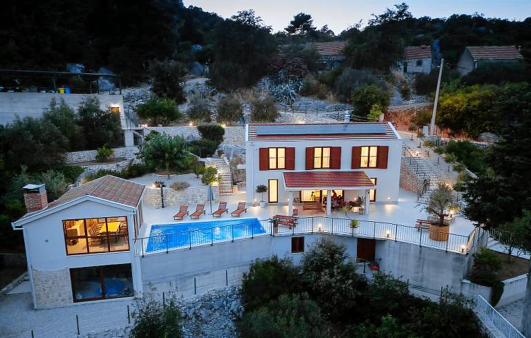 Villa Ploče