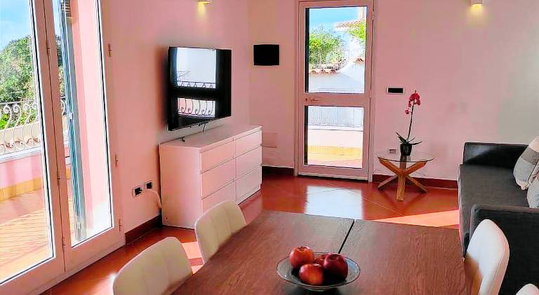 House with 2 rooms for 6 persons — photo 2