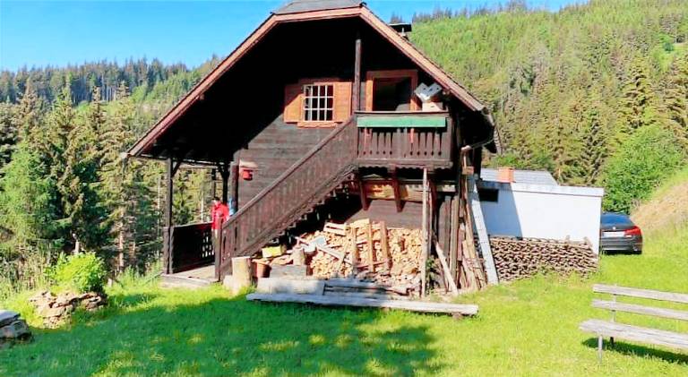 House with 2 rooms for 9 persons in Spielberg