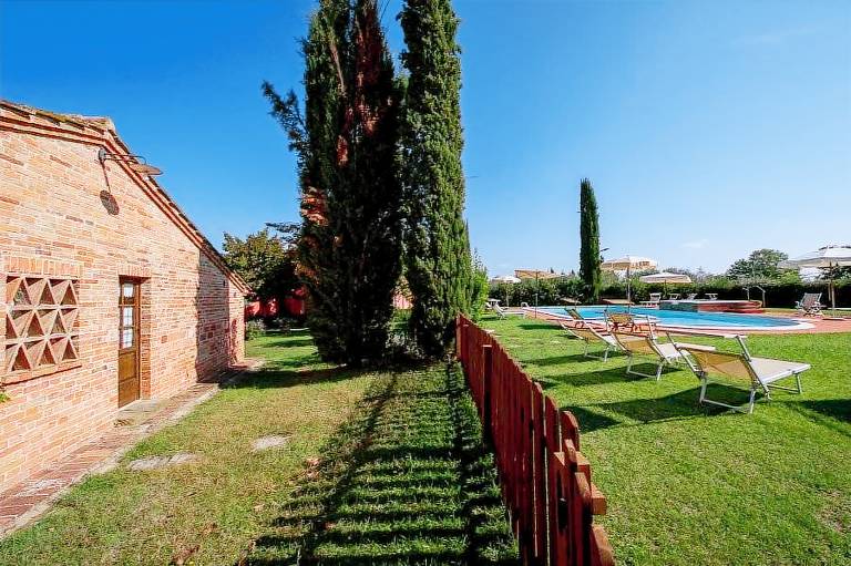 Podere La Rocca: Camera superior — photo 4