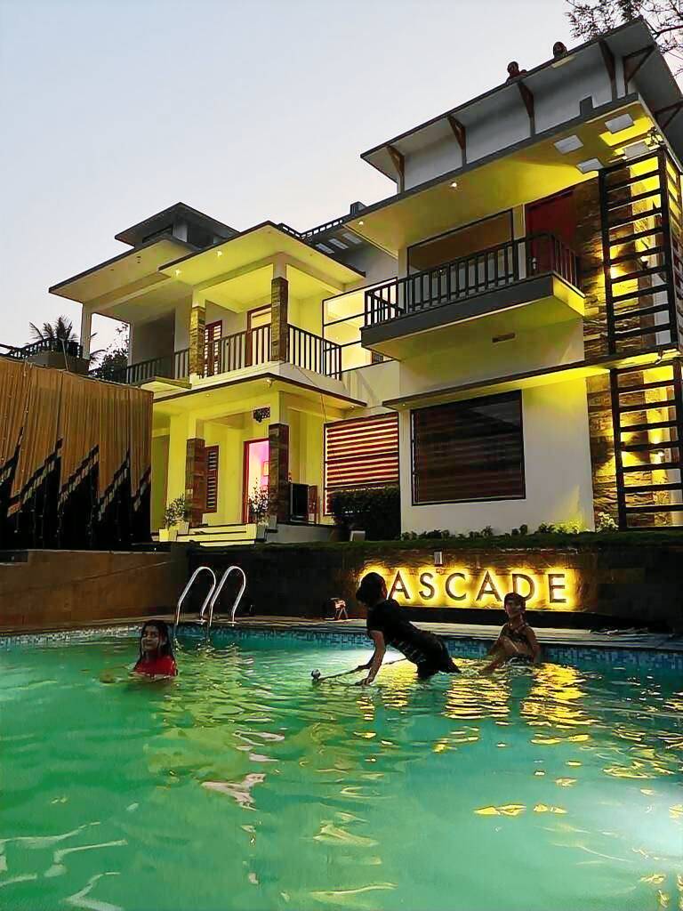 House with grill & pool in Vythiri