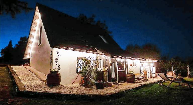 House with terrace, jacuzzi & garden | Pet-friendly — photo 5