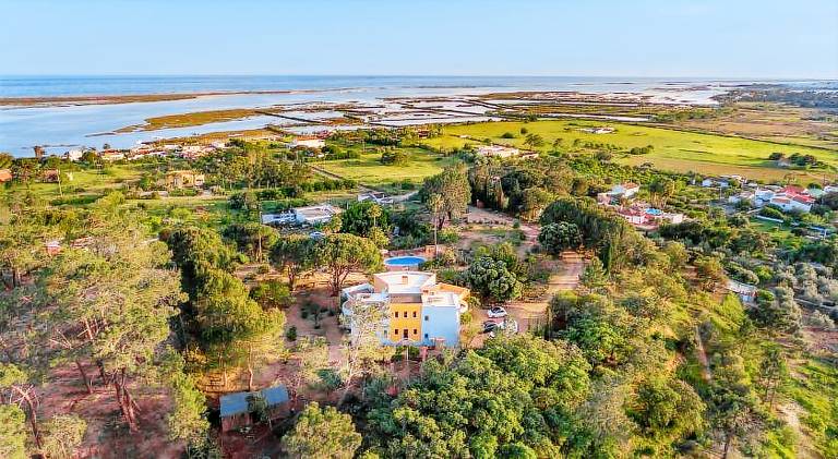 Villa with pool & jacuzzi in Tavira