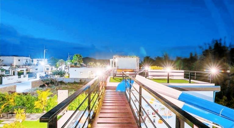 Villa with pool — photo 5