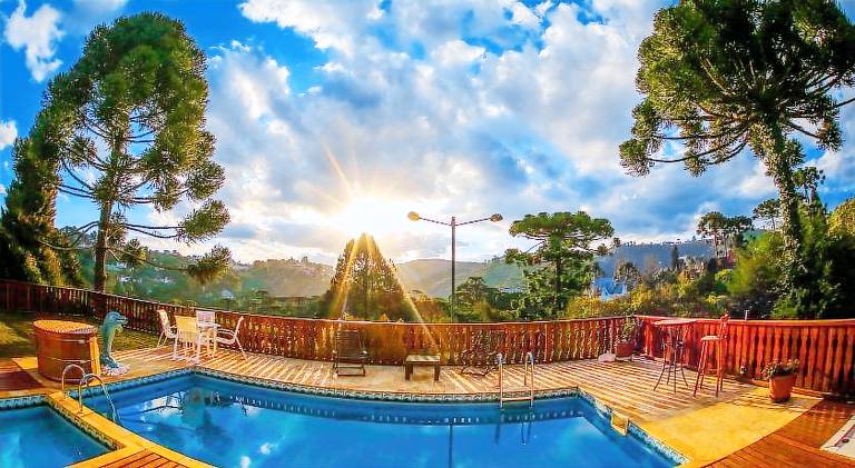 Vacation home with pool, garden & jacuzzi | Suitable for remote work | Pet-friendly — photo 3