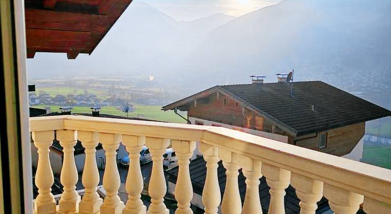 Nice holiday apartment | Dogs allowed in Fuegen