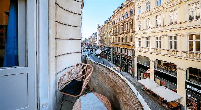 Holiday apartment | Near Prague astronomical clock — photo 2