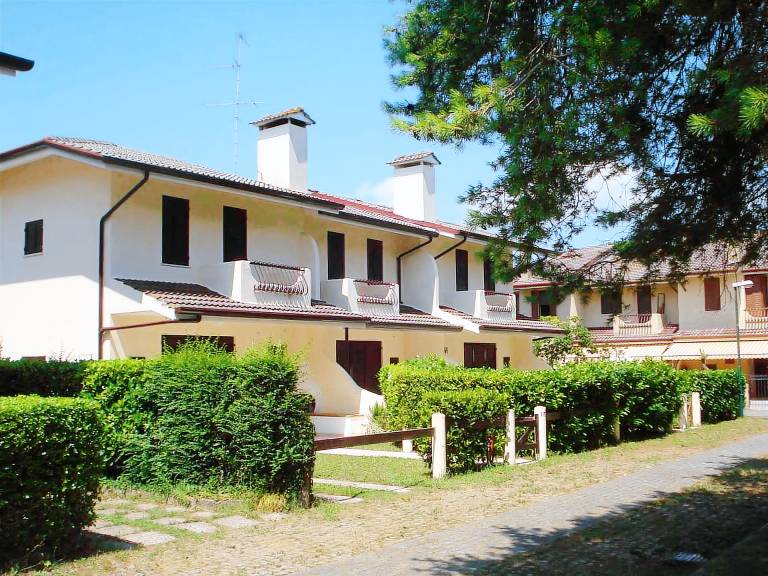 House with pool, terrace & garden | Beach nearby | Pets are welcome — photo 3