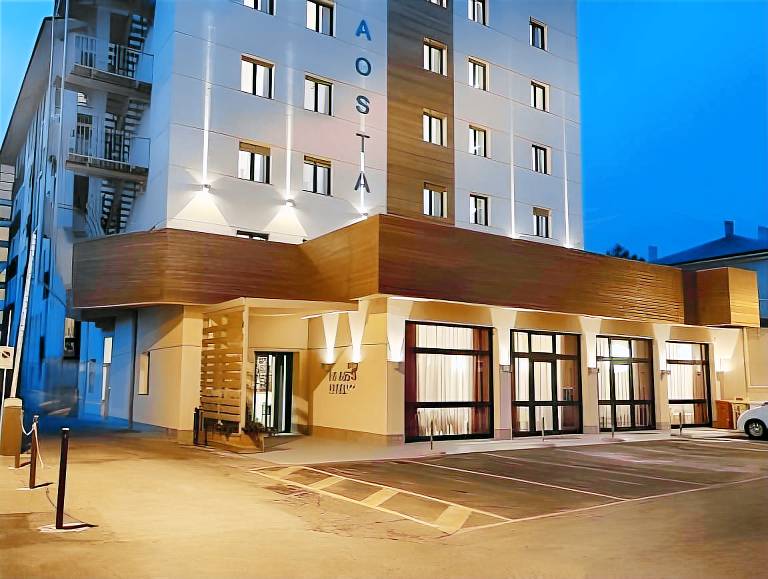HB Aosta Hotel & Balcony SPA in Jovencan