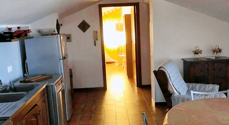 Fully equipped rental apartment with patio | Pets allowed — photo 4