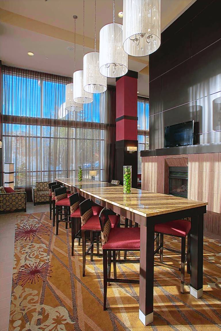 Hampton Inn & Suites Seattle/Federal Way — photo 2