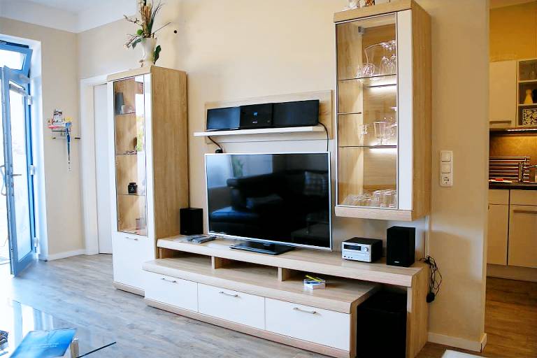 Rental apartment with patio, pool & sauna — photo 2
