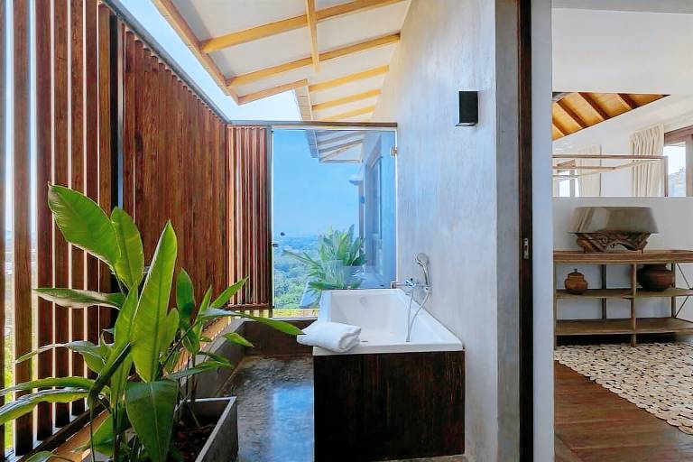 House with grill, yard & pool | Perfect for remote work | Pet-friendly — photo 3