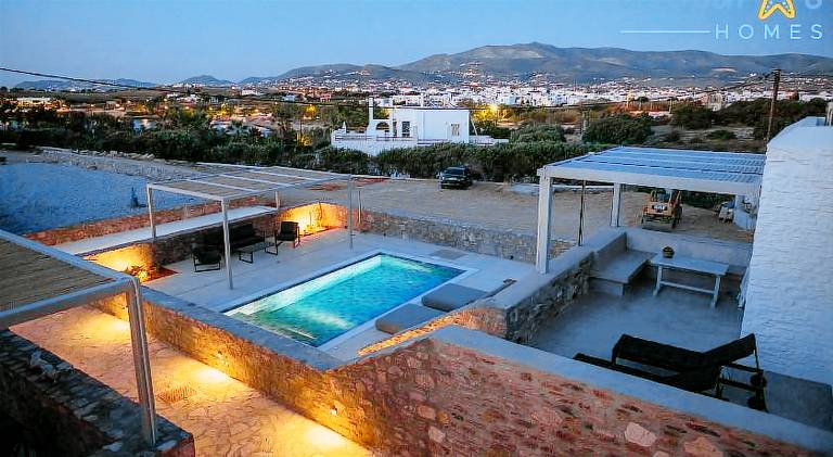 Vacation home with garden, pool & terrace — photo 5