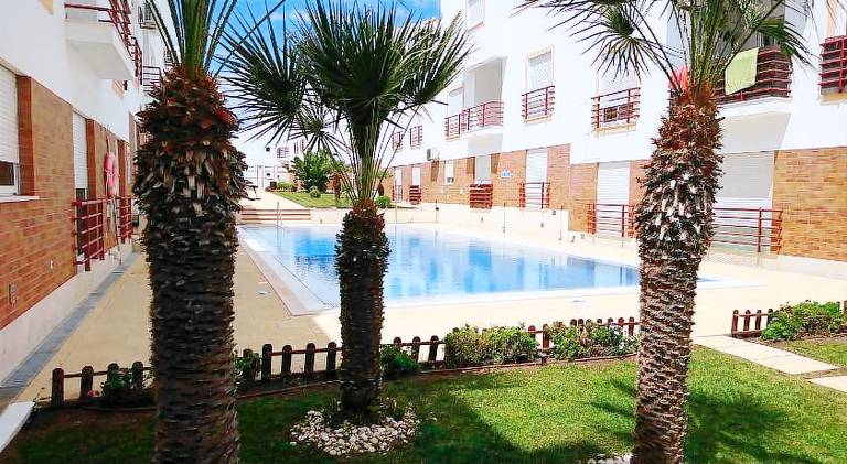 Cabanas de Tavira Gomeira 2 bedroom apartment 1st floor 300 m to the beach boats in Tavira