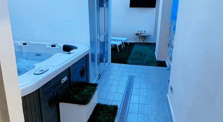 Apartment with jacuzzi | Dogs allowed — photo 5