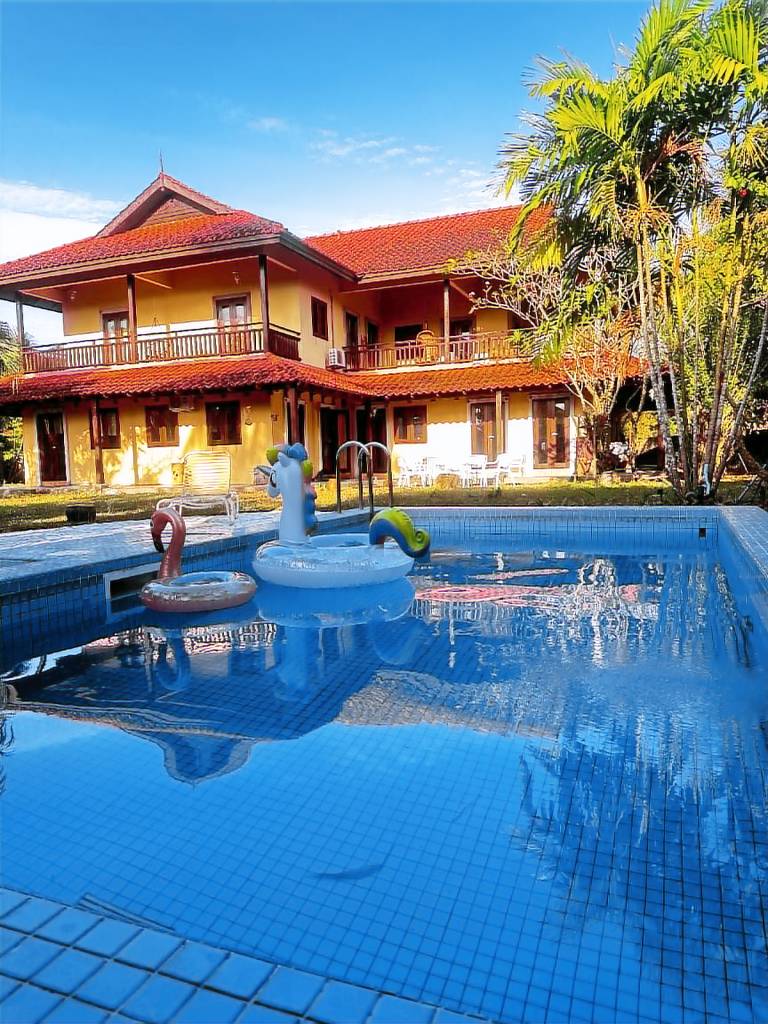 892 m&sup2; Villa