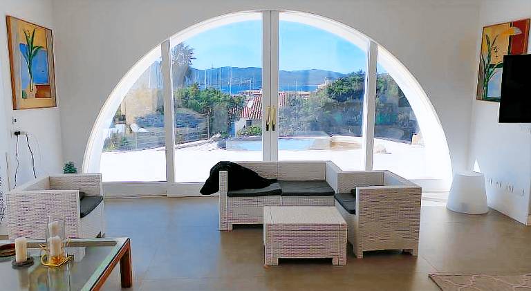 Vacation home with pool | Pets allowed — photo 2