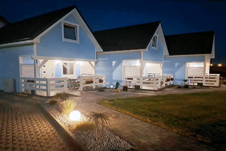 House with garden & barbeque — photo 3