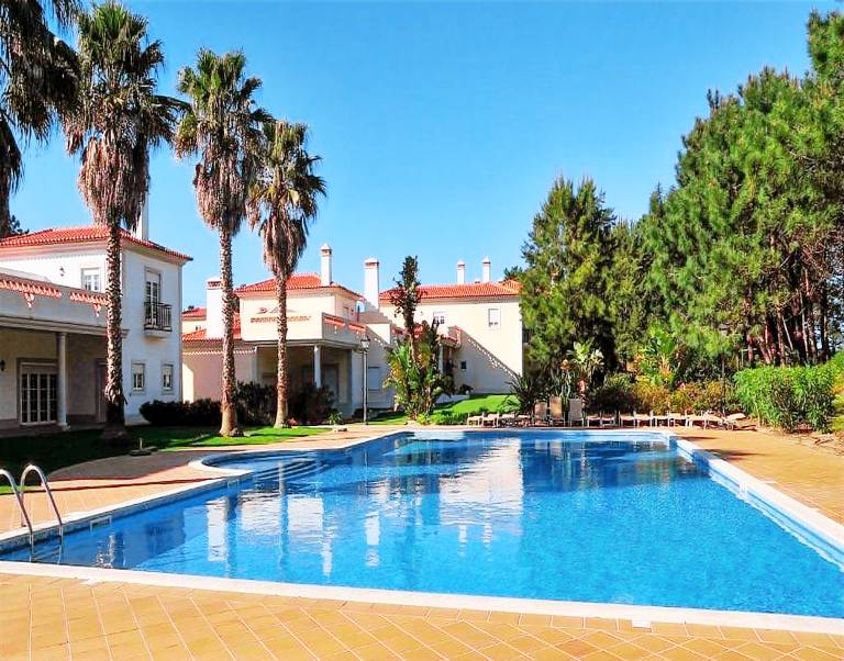 Haus in Praia Pedras del Rey mit 3 Pools 3