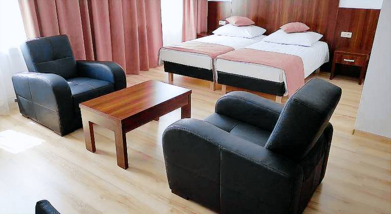 Pod Kominem Pokoje i Apartamenty in Opole
