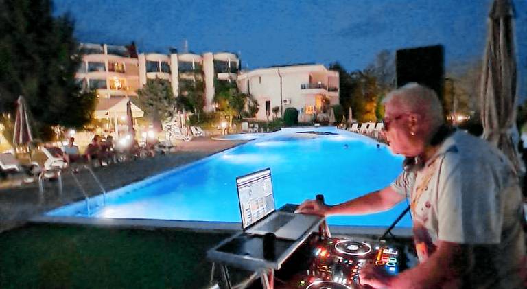 Rental apartment with pool — photo 3