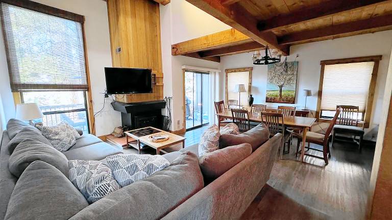 House  Tahoe City