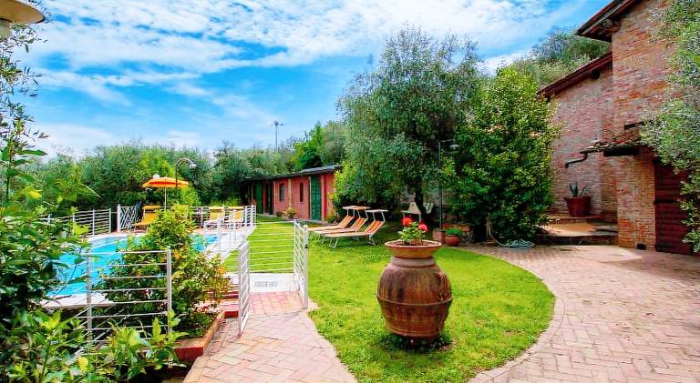 Nice house with pool & hot tub | Dogs allowed in Pistoia