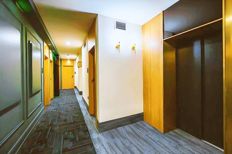 B1 Downtown Hotel — photo 5