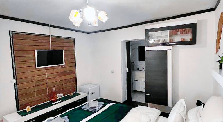 House with garden, terrace & jacuzzi — photo 2