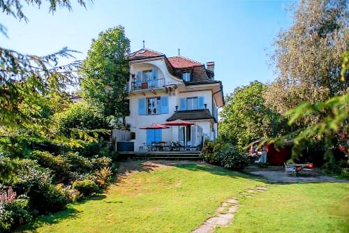 Bed & Breakfast  Gryphenhübeli