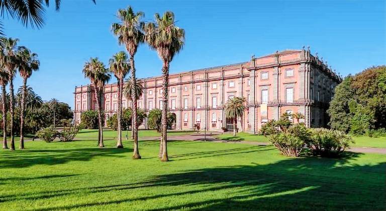 Rental apartment with 1 room for 2 persons in Casoria
