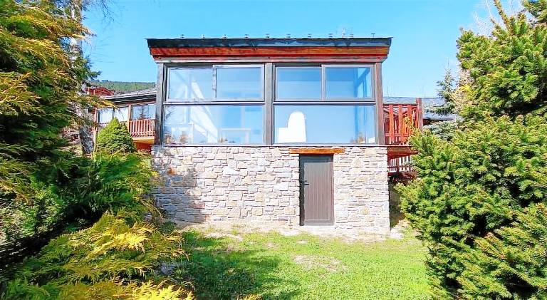 Chalet with 3 rooms for 6 persons in Foix