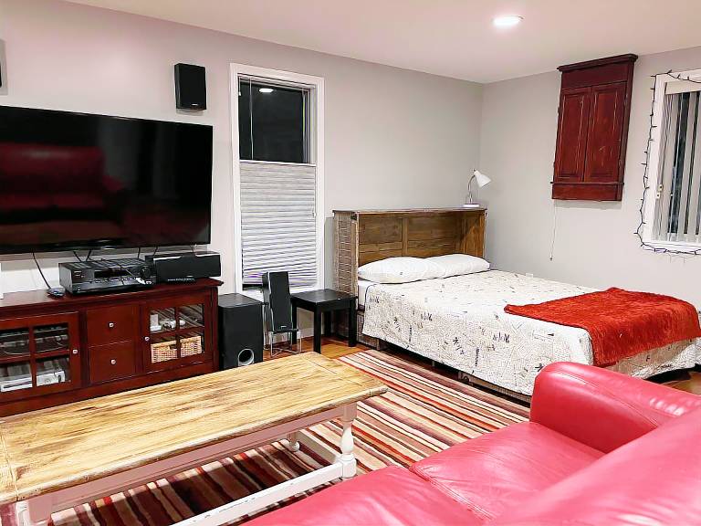 Apartment  Edgewater