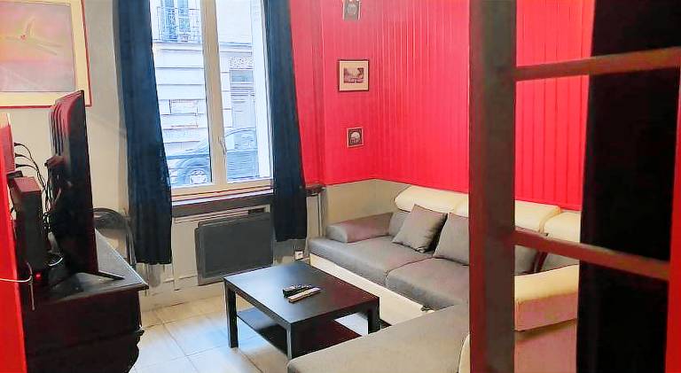 Nice holiday apartment | Pet-friendly in Gennevilliers