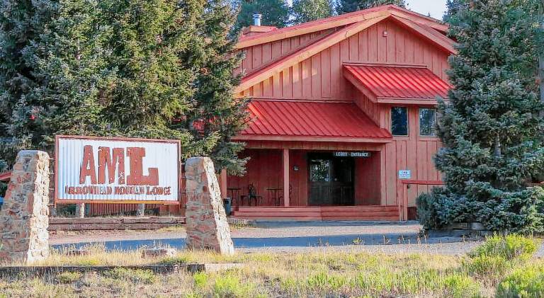 Arrowhead Mountain Lodge in Montrose, CO