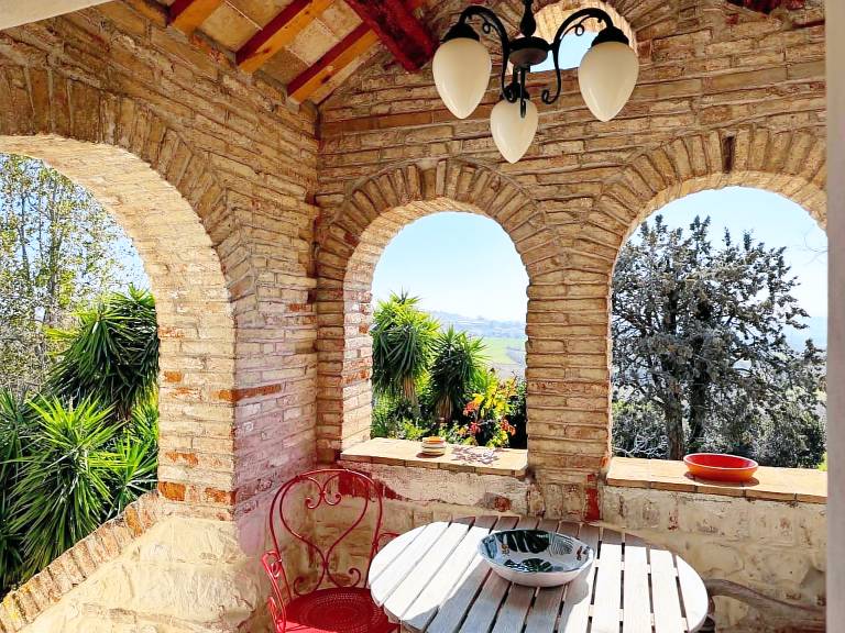 House with grill, terrace & yard | Nature view — photo 4
