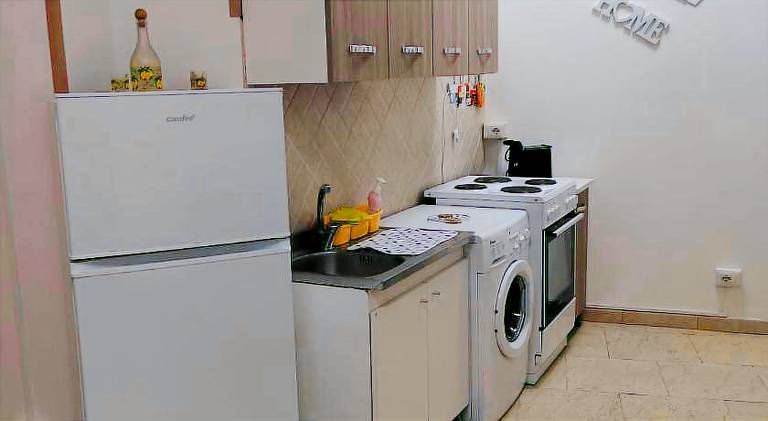 Apartment | Near Naples Cathedral | Dogs allowed — photo 4