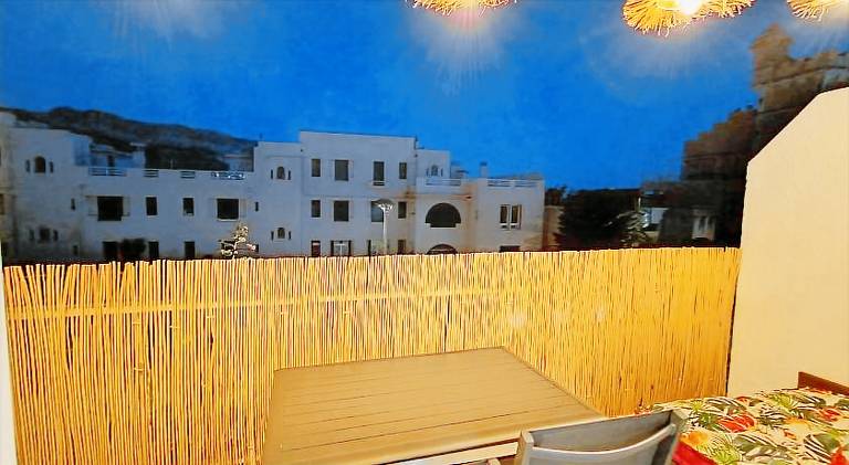 Fully equipped rental apartment with terrace | Close to the beach | Good for workation | Pets are welcome — photo 4