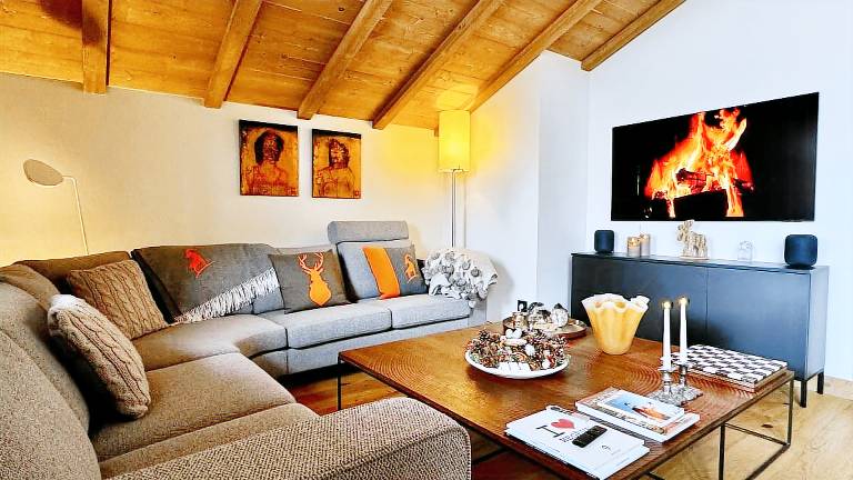 Luxury penthouse with Mont Blanc views in Megève — photo 3