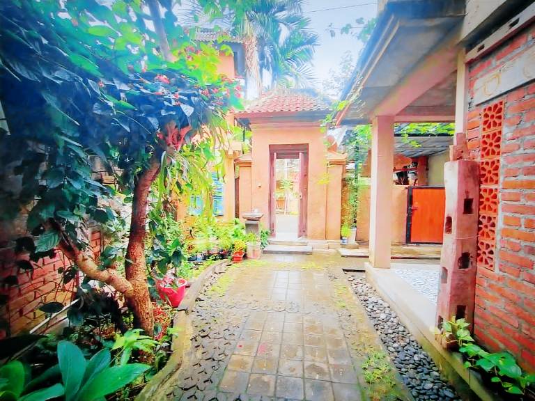 House with pool & yard | Perfect for remote work | Pet-friendly — photo 4